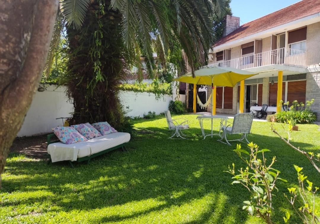 Olivos, Posada Y Habitaciones บัวโนสไอเรส ภายนอก รูปภาพ